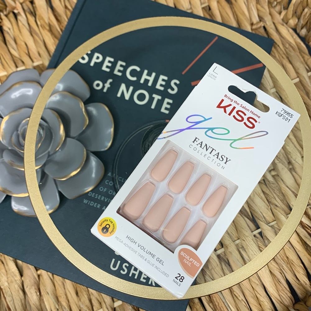 KISS Fantasy Collection Gel Press On Nails